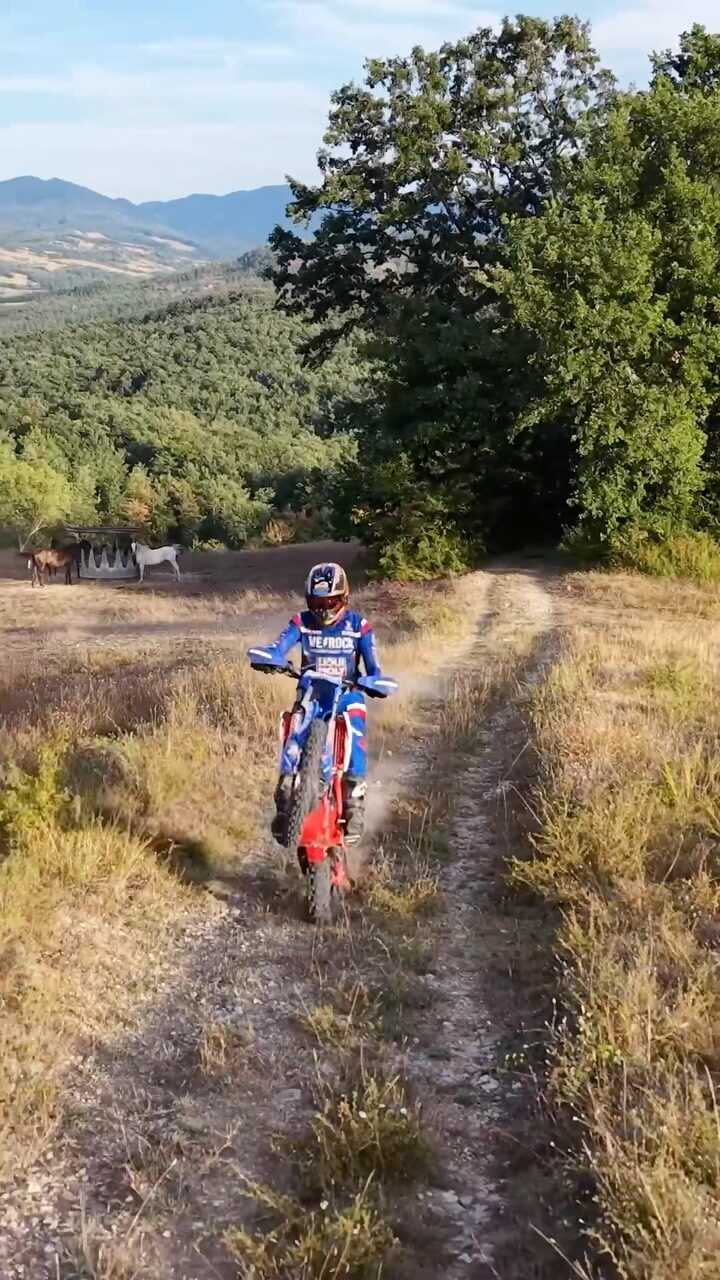 Instagram post from enduroblogger. This post is in position 0.